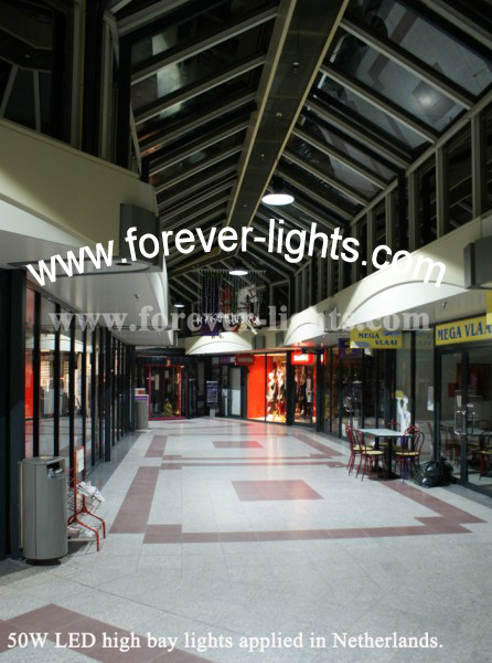 荷兰 – 50W LED工矿灯应用在商场